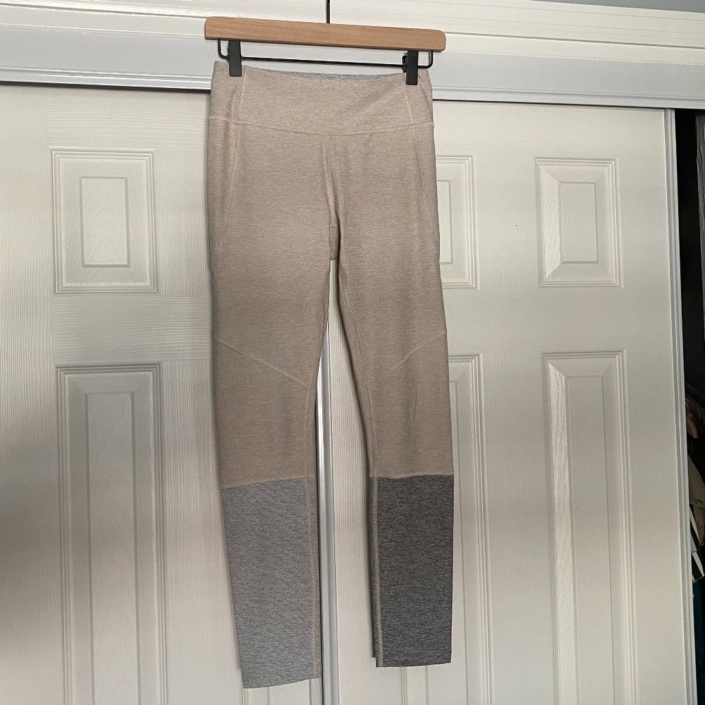 Outdoor Voices Oatmeal Dipped Warm Up 7/8 Leggings Size Small